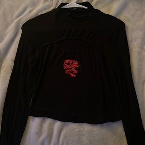 Black long sleeve crop top shirt